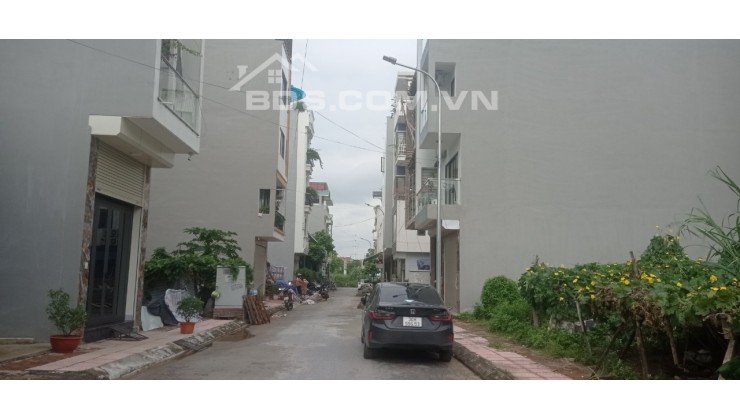 Bán đất TDC Xuân Phương 40m2 - 2 mặt đường lớn vỉa hè rộng trước sau, 2 xe tải tránh nhau